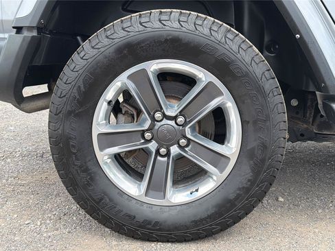 Used 2021 Jeep Wrangler Unlimited Sahara w/ Cold Weather Group AWD/4WD image 24