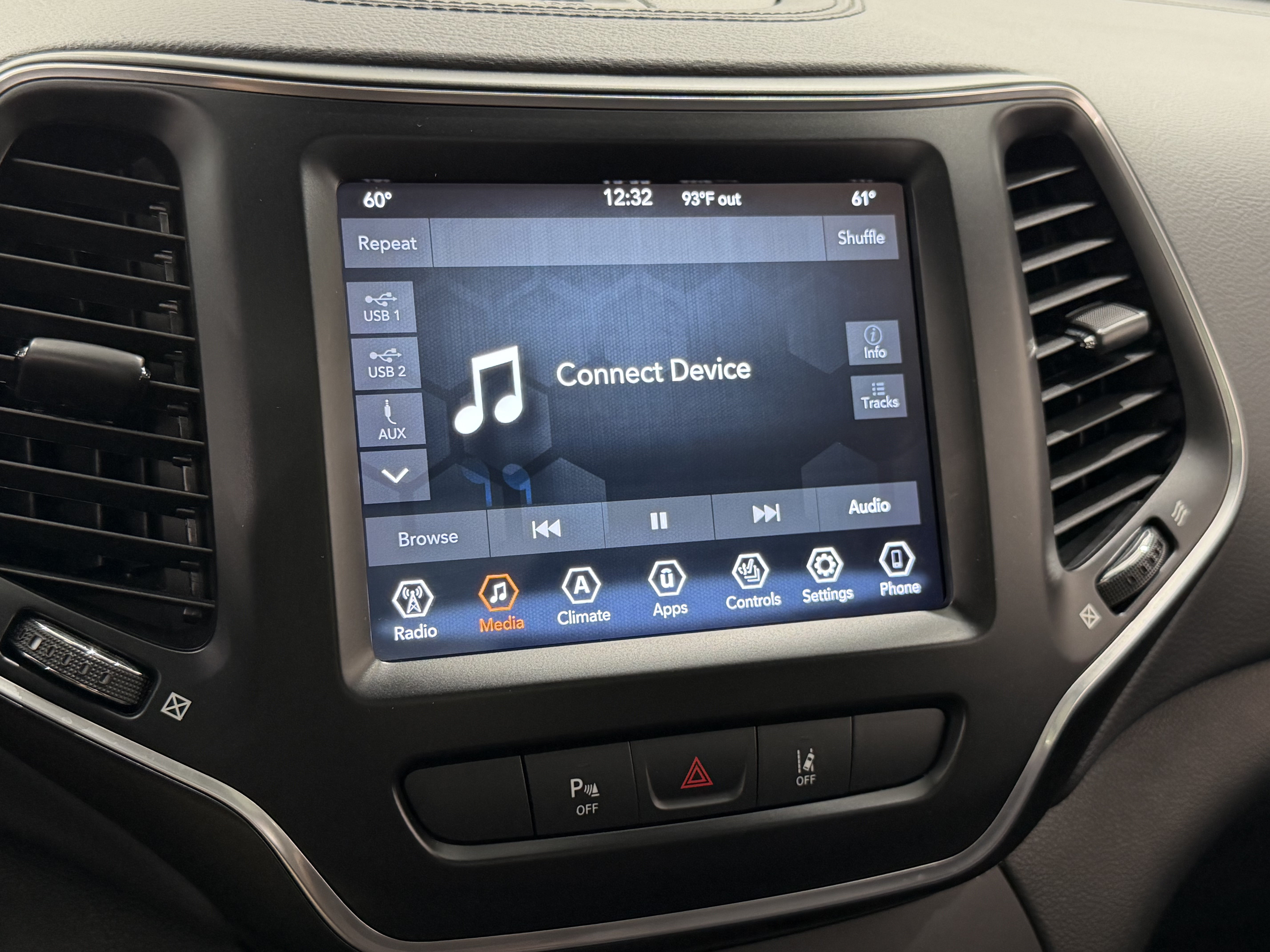 Used 2021 Jeep Cherokee Latitude Lux 80th Anniv w/ Quick Order Package 26U 80TH AWD/4WD image 37