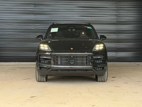 New 2026 Porsche Cayenne AWD/4WD image 10