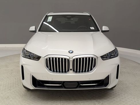 Used 2026 BMW X5 sDrive40i w/ Parking Assistance Package image 2
