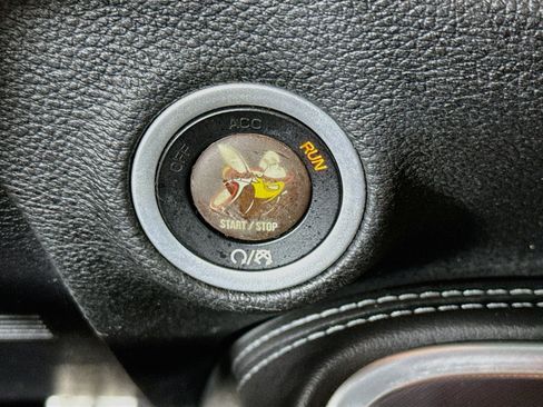 Used 2019 Dodge Challenger R/T Scat Pack RWD image 19
