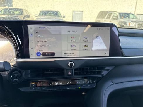 Used 2024 Toyota Crown Limited w/ Advanced Technology Package image 31