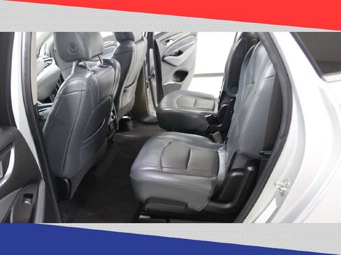 Used 2019 Buick Enclave Essence image 21