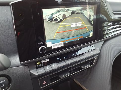 New 2026 Toyota Camry SE image 19