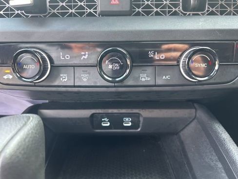 Used 2025 Honda Accord SE image 18