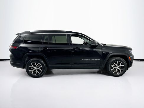 Used 2023 Jeep Grand Cherokee L Limited RWD image 4