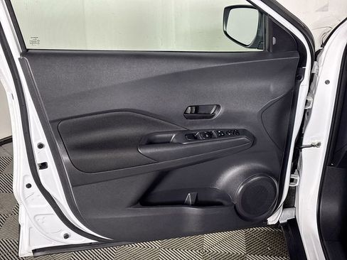 Used 2024 Nissan Kicks S image 10