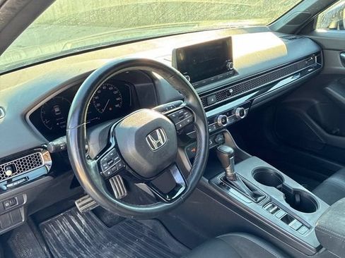 Used 2023 Honda Civic Sport image 16