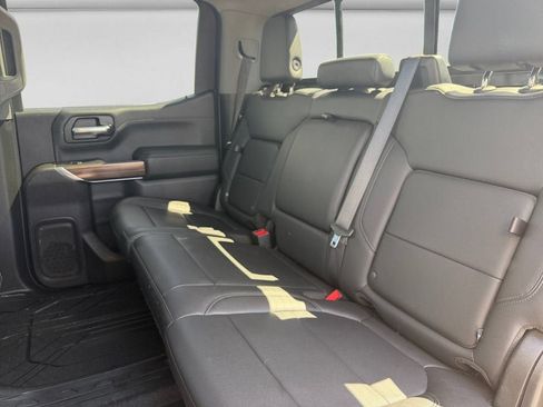 Used 2019 Chevrolet Silverado 1500 LT Trail Boss AWD/4WD image 14