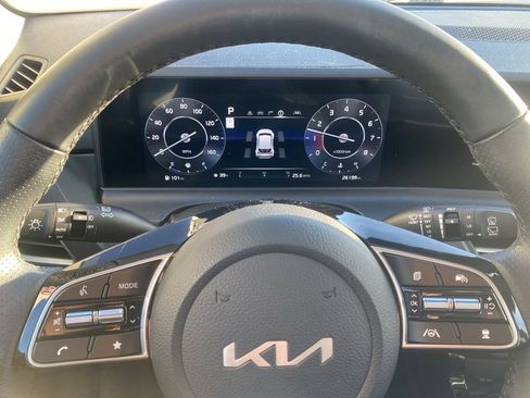 Used 2024 Kia Seltos SX image 27