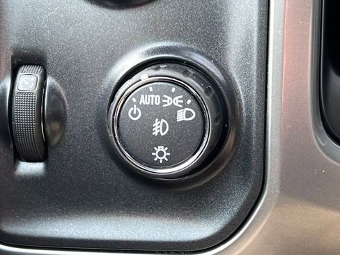 Used 2017 Chevrolet Silverado 1500 LT w/ All Star Edition AWD/4WD image 21