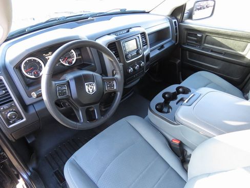 Used 2018 RAM 1500 Express image 11