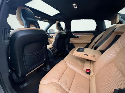 Used 2017 Volvo S90 T5 Inscription w/ Vision Package image 18