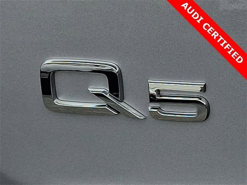 Certified 2025 Audi Q5 2.0T Premium w/ Convenience Plus Package image 31