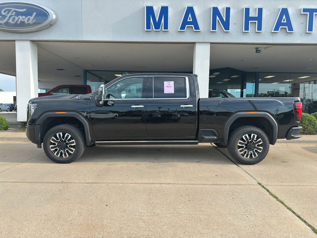 Used 2026 GMC Sierra 2500 Denali Ultimate w/ LPO, Black Badging Package AWD/4WD image 12