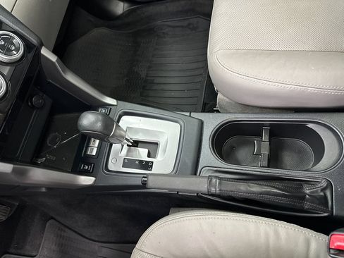 Used 2016 Subaru Forester 2.5i Limited AWD/4WD image 32