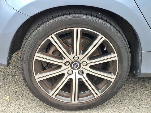 Used 2017 Volvo S60 T5 Inscription w/ Climate Package AWD/4WD image 7