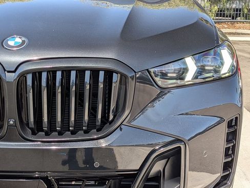 Used 2024 BMW X5 sDrive40i w/ M Sport Package RWD image 19