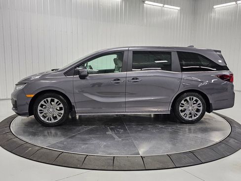 New 2026 Honda Odyssey Touring image 32