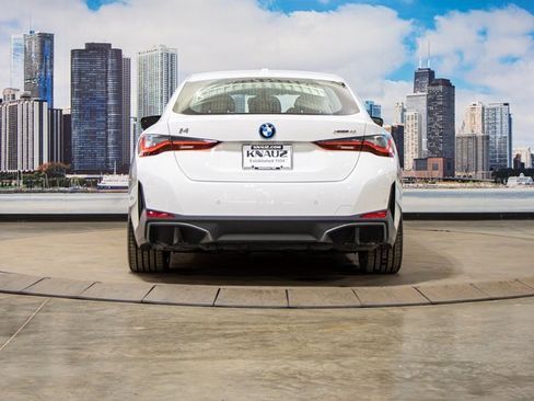 Used 2025 BMW i4 xDrive40i w/ Premium Package image 11