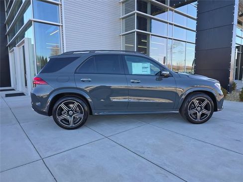 Used 2026 Mercedes-Benz GLE 450 4MATIC image 2