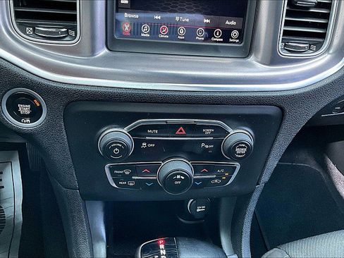 Used 2021 Dodge Charger SXT image 23