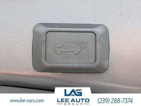 Used 2020 Toyota RAV4 Limited w/ Limited Grade Weather Package AWD/4WD image 11