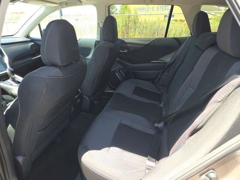 Used 2024 Subaru Outback Premium AWD/4WD image 14