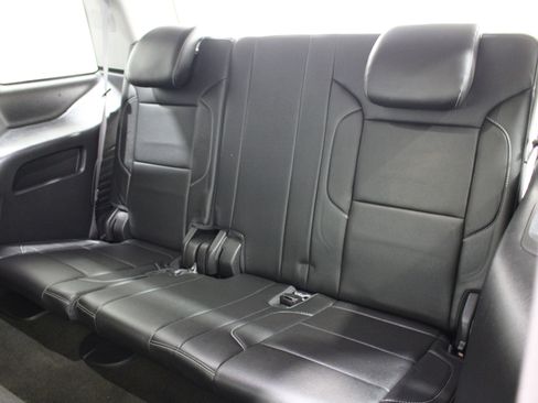 Used 2017 GMC Yukon SLT RWD image 24