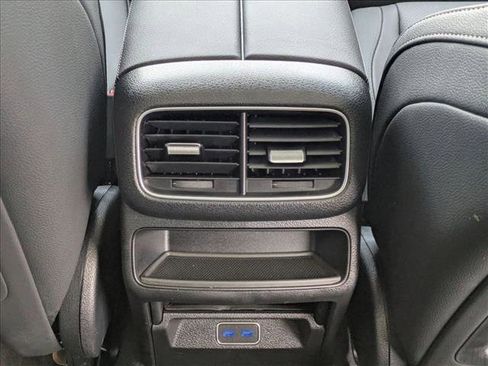 Certified 2025 Mercedes-Benz GLE 350 4MATIC image 18