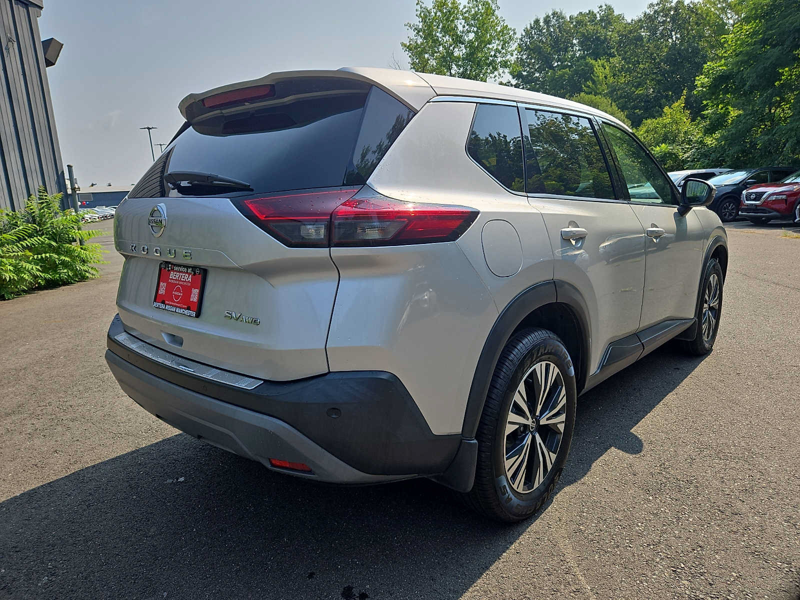 Used 2021 Nissan Rogue SV AWD/4WD image 4