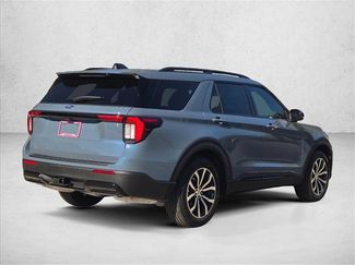 New 2026 Ford Explorer ST-Line w/ Premium Package video 2