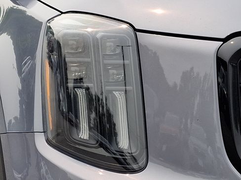 Certified 2024 Kia Telluride EX X-Line AWD/4WD image 9