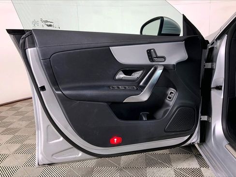 Used 2022 Mercedes-Benz CLA 250 CLA 250 w/ Premium Package Lite image 22