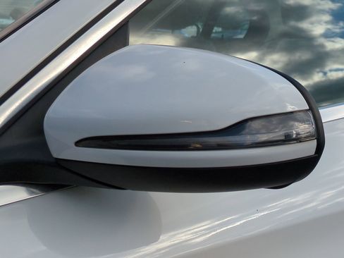 Used 2016 Mercedes-Benz C 300 C 300 image 11