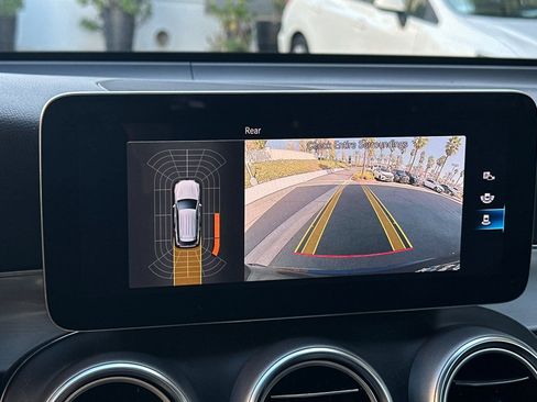 Used 2021 Mercedes-Benz GLC 300 image 16