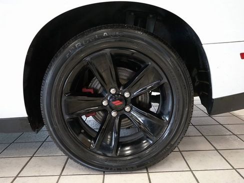 Used 2019 Dodge Challenger SXT image 47