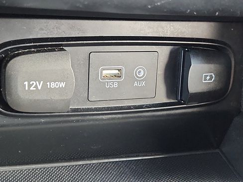 Used 2020 Hyundai Santa Fe SE w/ Cargo Package AWD/4WD image 23