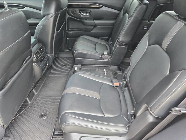 Used 2024 Honda Pilot Touring image 29