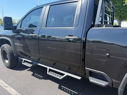 Used 2020 Chevrolet Silverado 2500 Custom w/ Custom Value Package AWD/4WD image 3