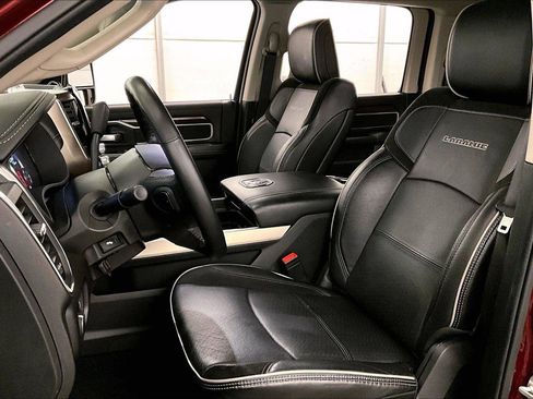 Used 2024 RAM 3500 Laramie image 24