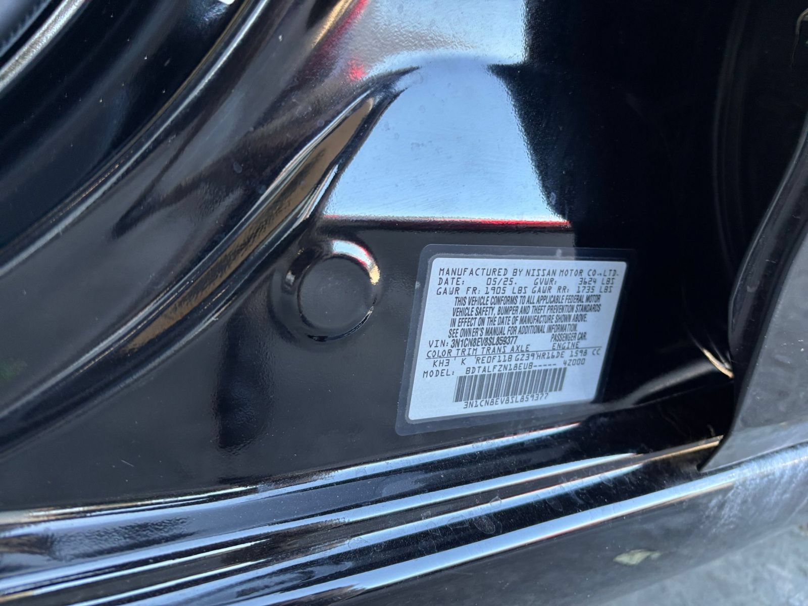Used 2025 Nissan Versa SV FWD image 27
