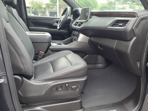 Used 2023 Chevrolet Tahoe LT w/ Luxury Package RWD image 25
