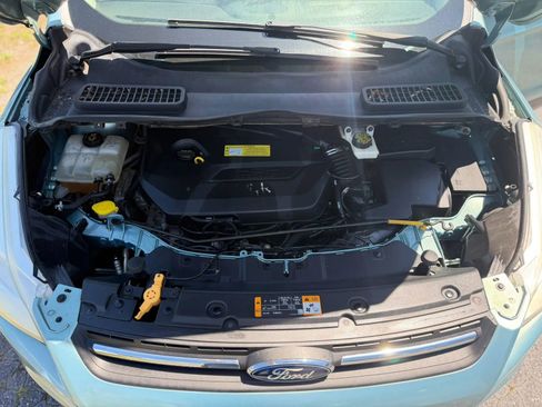 Used 2013 Ford Escape SE FWD image 17
