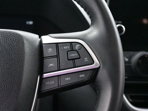 Used 2024 Toyota Grand Highlander XLE image 19