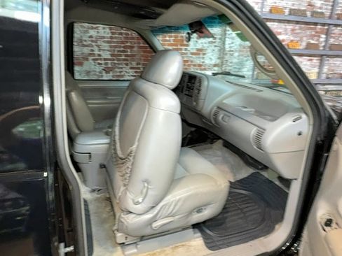 Used 1995 GMC Yukon SLE image 70
