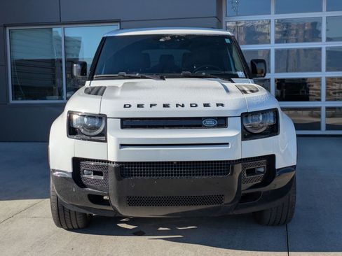 Certified 2024 Land Rover Defender 130 X-Dynamic SE image 2