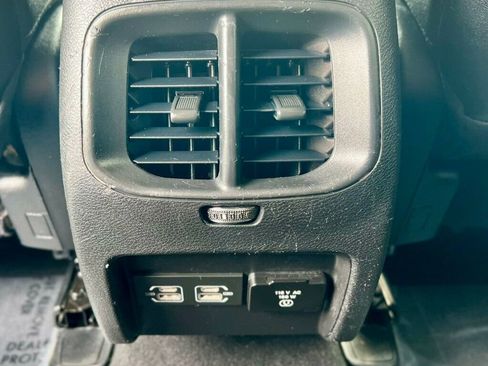 Used 2022 Jeep Cherokee Latitude Lux image 20