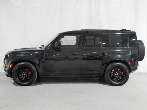 Used 2020 Land Rover Defender 110 X AWD/4WD image 2