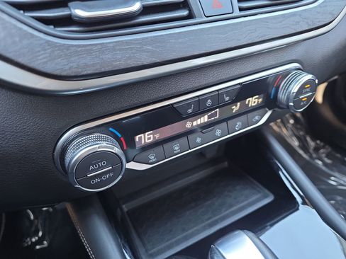 Used 2024 Nissan Altima 2.5 SL image 23